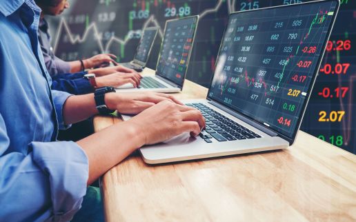 Digital transformation of corporate banking: the snowball effect