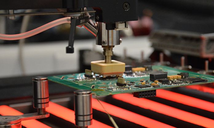 Component recovery and electronics repair. How does the Martin station work in the Comarch IoT Plant?