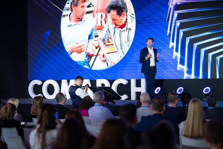 Keynote speaker presenting on&nbsp;the main stage at&nbsp;the Comarch User Group 2026&nbsp;event.